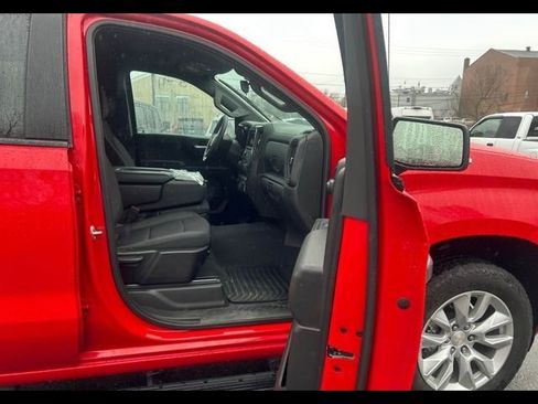 Used 2023 Chevrolet Silverado 1500 Custom image 18
