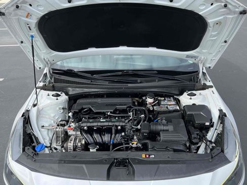 Used 2022 Hyundai Elantra SEL w/ Convenience + Premium Package image 24