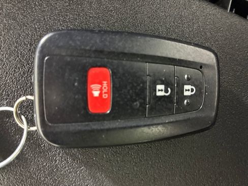 Used 2019 Toyota RAV4 XLE w/ All Weather Liner Package image 32