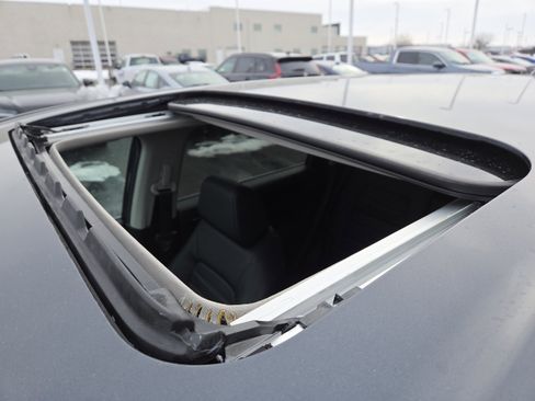 New 2026 Honda CR-V EX-L image 4