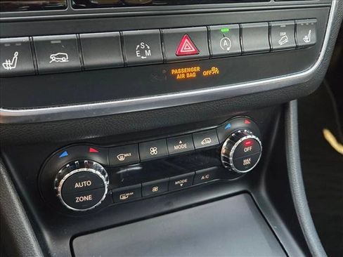 Used 2015 Mercedes-Benz GLA 250 4MATIC image 15