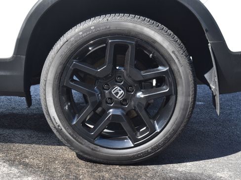 Used 2024 Honda Passport Black Edition image 41