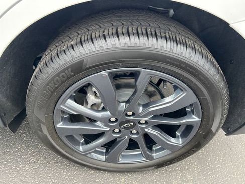 Certified 2024 Chevrolet Equinox RS w/ LPO, Floor Liner Package FWD image 36