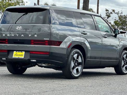Certified 2026 Hyundai Santa Fe SE FWD image 4