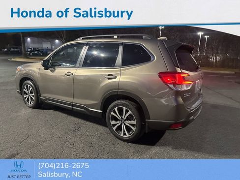 Used 2020 Subaru Forester Limited image 4