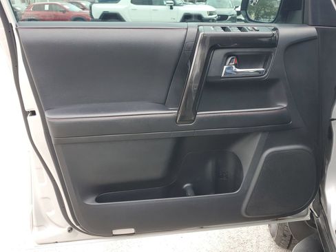 Used 2021 Toyota 4Runner TRD Off-Road Premium image 17