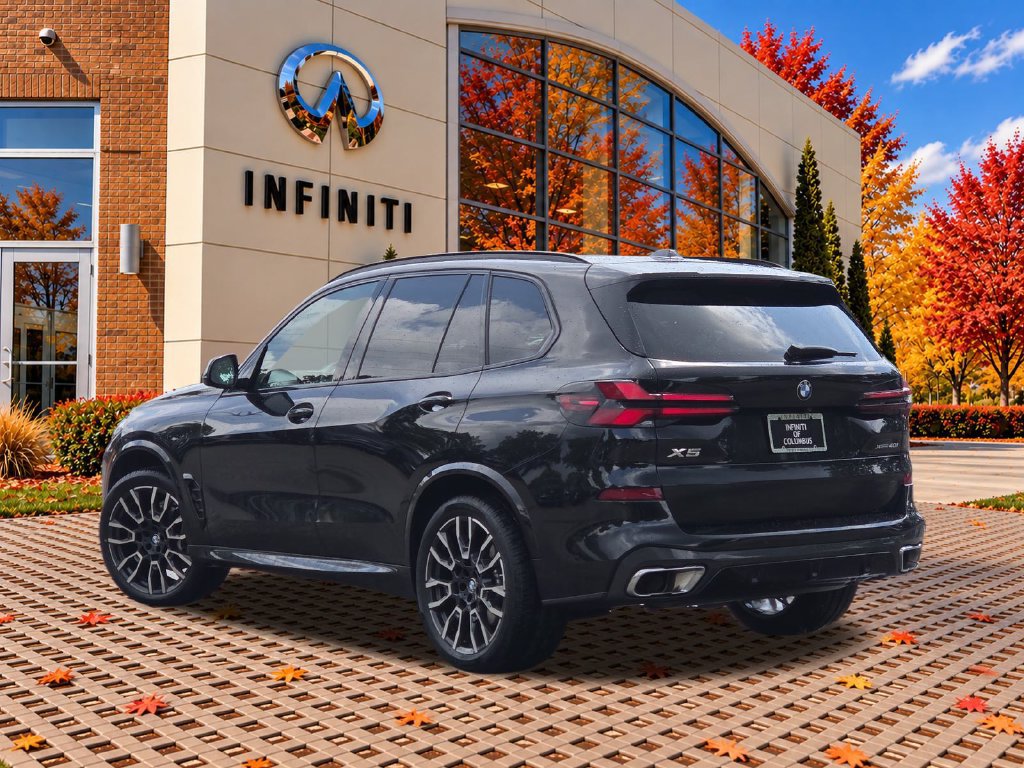 Used 2024 BMW X5 xDrive40i w/ M Sport Package AWD/4WD image 11