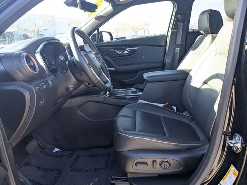 Certified 2023 Chevrolet Blazer Premier w/ Driver Confidence II Package image 16