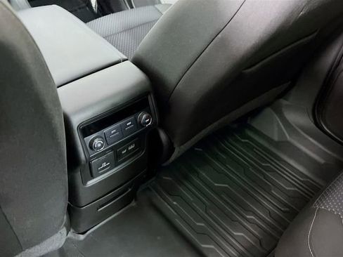 Certified 2023 GMC Acadia SLE image 23