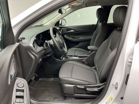 Certified 2024 Buick Encore GX Preferred AWD/4WD image 8