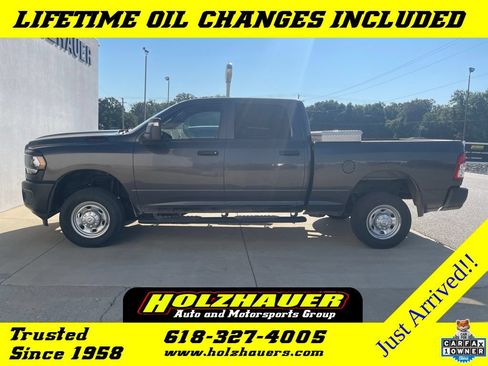 Used 2024 RAM 2500 Tradesman AWD/4WD image 1