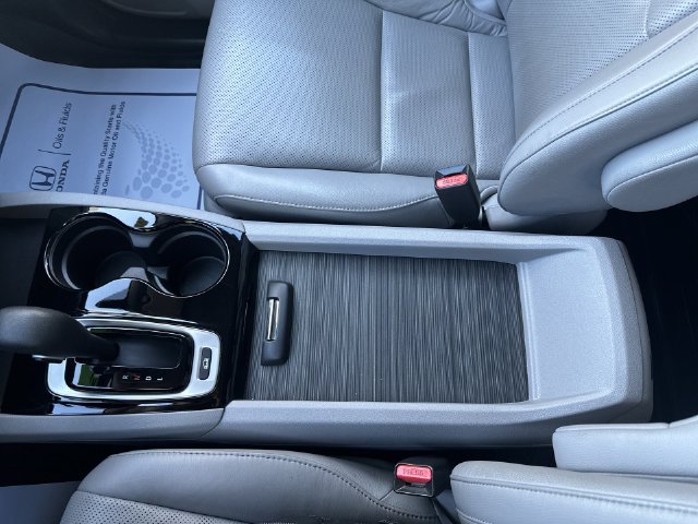 Used 2018 Honda Ridgeline RTL-E image 32