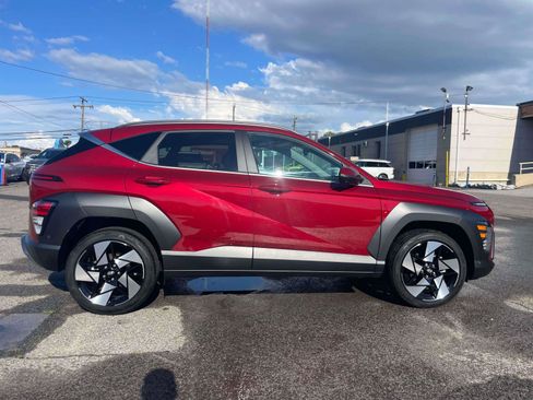 Used 2024 Hyundai Kona Limited AWD/4WD image 4