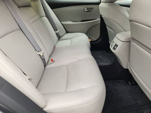 Used 2011 Lexus ES 350 image 24