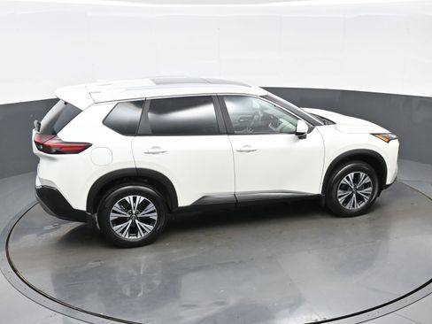 Used 2023 Nissan Rogue SV w/ SV Premium B Package AWD/4WD image 40