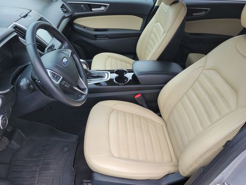 Used 2016 Ford Edge SEL w/ Equipment Group 201A FWD image 9