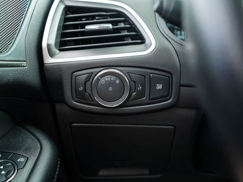 Used 2024 Ford Edge SE AWD/4WD image 30
