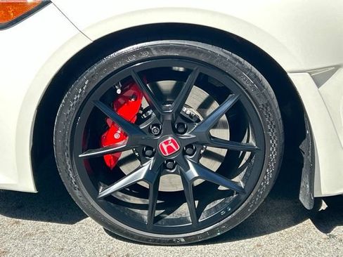 Used 2026 Honda Civic Type R image 5