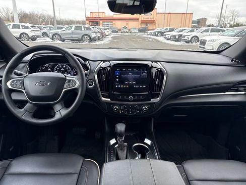 Used 2023 Chevrolet Traverse Premier w/ Redline Edition image 13