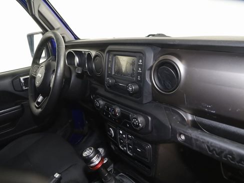 Used 2018 Jeep Wrangler Unlimited Sport S image 35