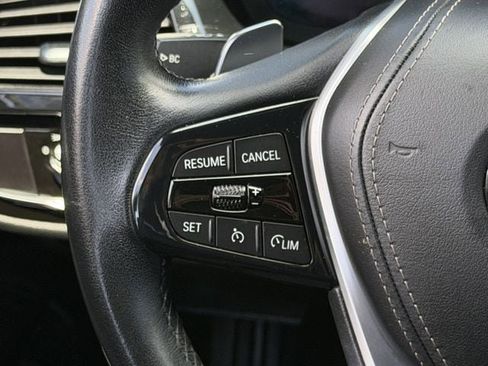 Used 2023 BMW 530i w/ Premium Package RWD image 13
