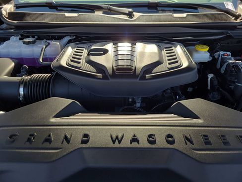 New 2026 Jeep Grand Wagoneer Limited AWD/4WD image 17