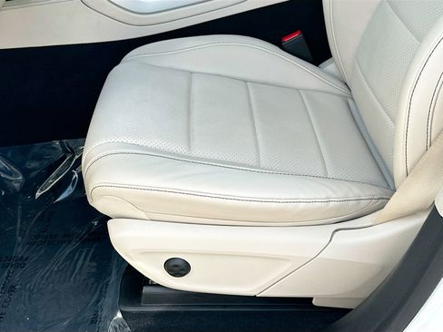 Used 2022 Mercedes-Benz GLE 350 4MATIC image 19