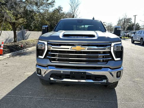 Used 2024 Chevrolet Silverado 2500 LTZ w/ LTZ Premium Package image 9