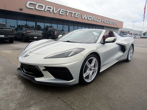 Used 2021 Chevrolet Corvette Stingray Premium Conv w/ 3LT RWD image 1