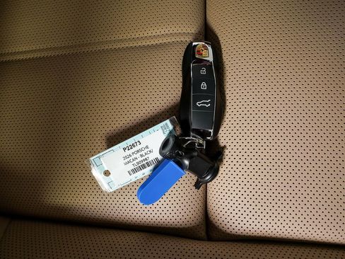 New 2026 Porsche Macan image 27