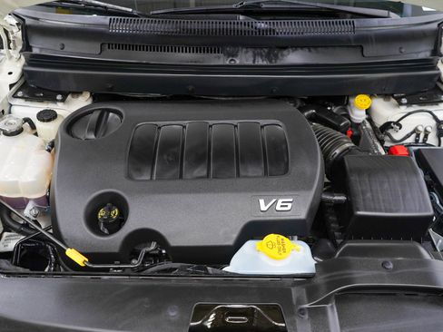 Used 2019 Dodge Journey SE AWD/4WD image 32