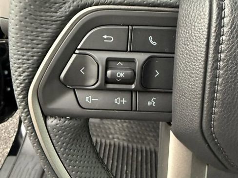 New 2025 Toyota Tacoma TRD Off-Road image 17