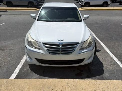 Used 2014 Hyundai Genesis 3.8 RWD image 1