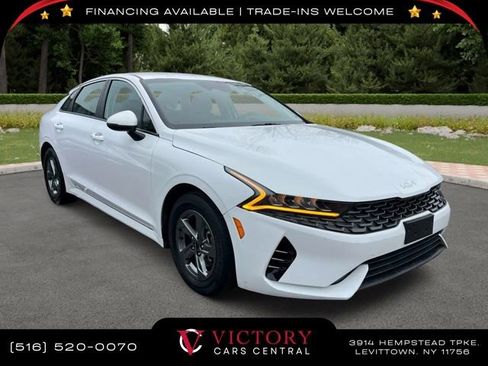 Used 2023 Kia K5 LXS image 2