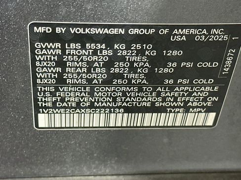 Used 2025 Volkswagen Atlas Cross Sport SE FWD image 12