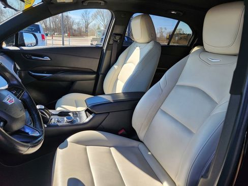 Used 2019 Cadillac XT4 Sport w/ Enhanced Visibility Package image 29