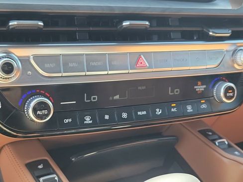 Used 2024 Kia Telluride SX Prestige X-Pro image 23