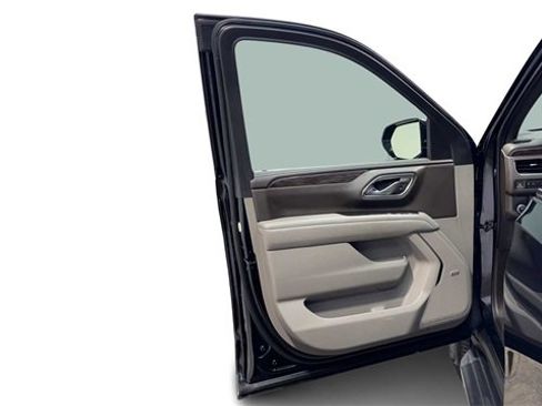 Used 2021 Chevrolet Tahoe LT w/ Rear Media and Nav Package image 10