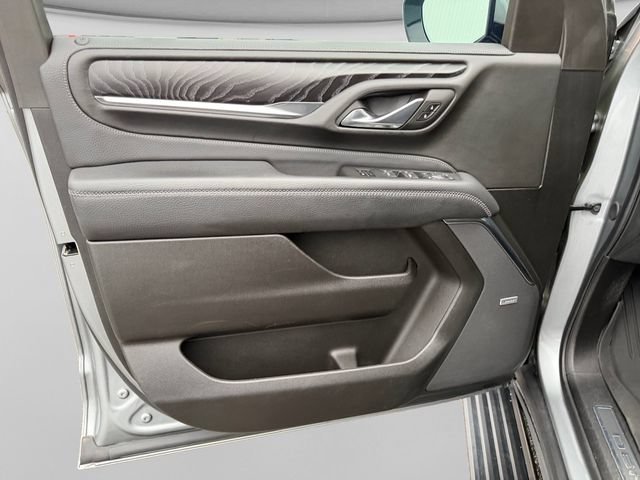 Used 2023 GMC Yukon XL Denali w/ Denali Reserve Package AWD/4WD image 13