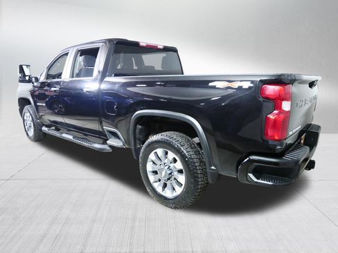 Certified 2022 Chevrolet Silverado 2500 Custom w/ Custom Value Package AWD/4WD image 5