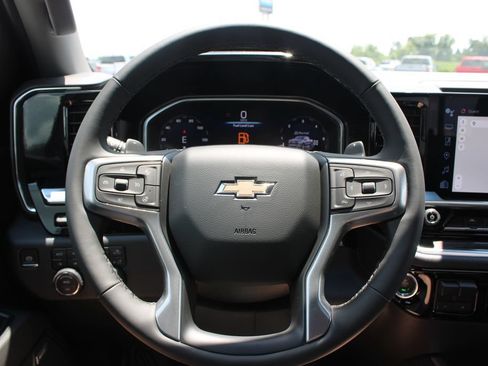 New 2026 Chevrolet Silverado 1500 LTZ w/ LTZ Premium Package AWD/4WD image 38