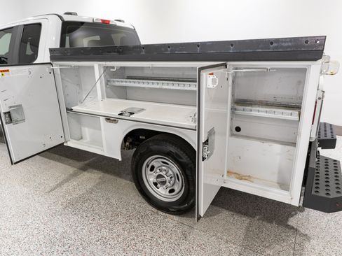 Used 2023 Ford F250 XL w/ XL Chrome Package RWD image 11