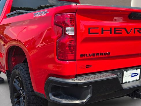 Used 2023 Chevrolet Silverado 1500 Custom Trail Boss w/ LPO, Dark Essentials Package AWD/4WD image 10