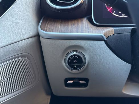 Certified 2022 Mercedes-Benz C 300 4MATIC Sedan image 28