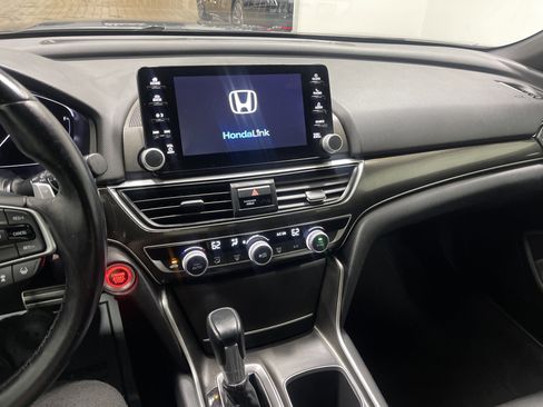 Used 2019 Honda Accord Sport image 29