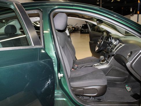 Used 2014 Chevrolet Cruze LT image 10