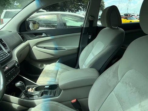 Used 2016 Hyundai Tucson Sport FWD image 12
