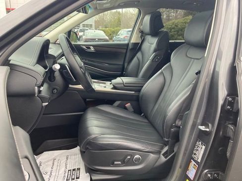 Used 2021 Genesis GV80 2.5T image 16