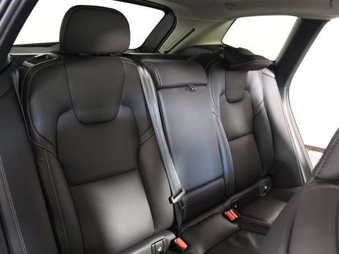 Used 2023 Volvo XC60 B6 Ultimate AWD/4WD image 23
