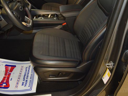 Certified 2025 Ford Explorer ST-Line image 15